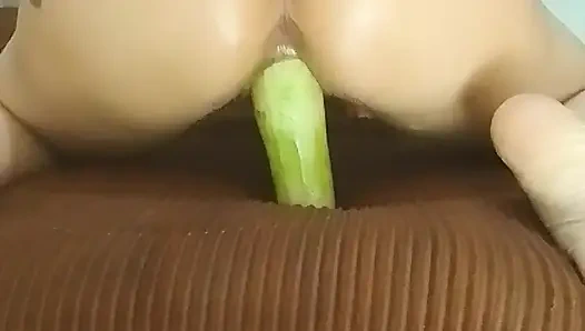 Vagina panas ingin ditembus