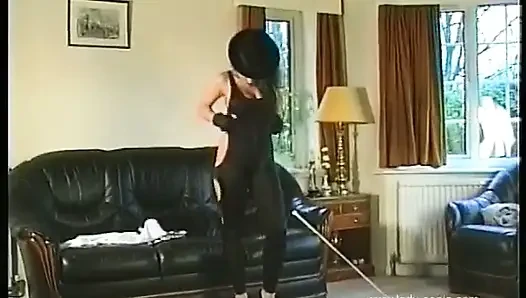 Lycra'da genç teşhirci