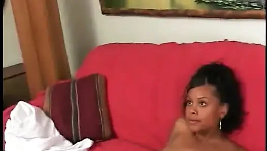 Pasangan kulit hitam ngentot kontol dalam banget saat aksi seks ganas