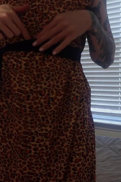 Sutton's Primal Cavegirl Giantess Domination 4K POV Shrinking Fantasy Awaits!