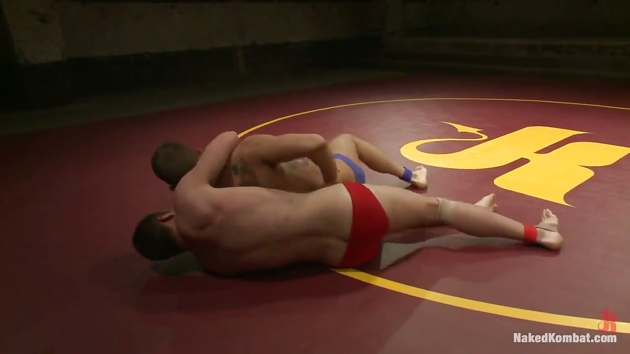 Bryan Cole the Constrictor Vs. Hayden the Swank Richards