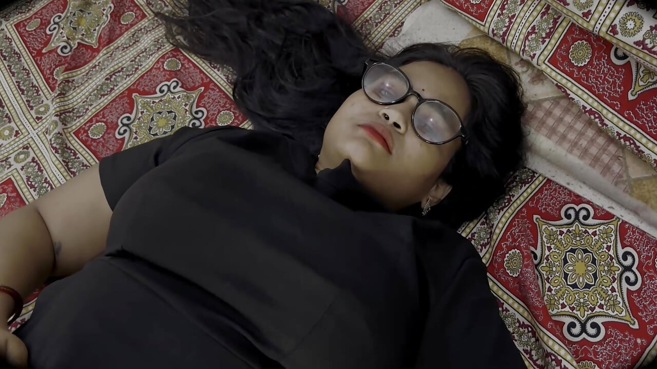Cheating Wife Caught - Husband Punished With Rough Face Fuck Hindi