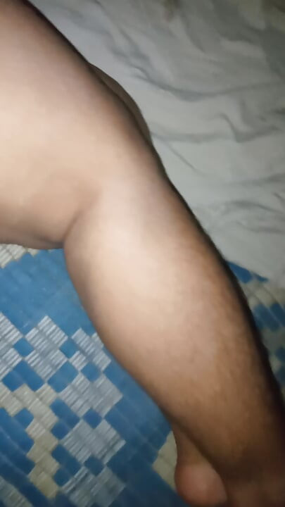 Suculent când pula soțului meu se ridică mă sună în camera lor și mă fute tare pe la spate