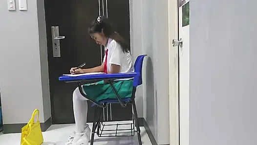 Desperate Student Pee