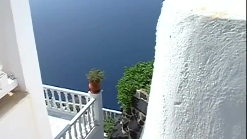 Ben genç bir sporcuyum ve asılı kaslı sevgilimi dışarıda anal sikiyorum ve kalın boşalması için yalvarıyorum