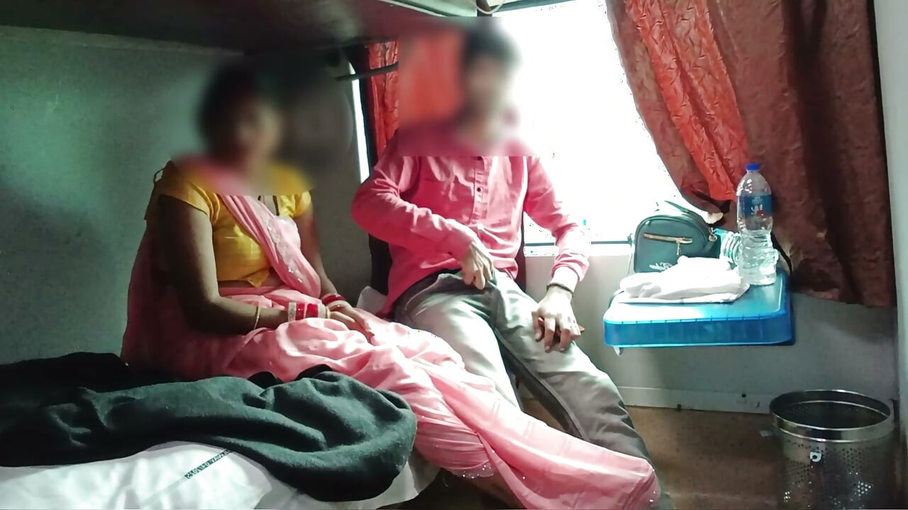 Part 2 Train Mein Suhagarat with Bhabhi Dewar in Moving Train Bhabhi Celebrates Suhagarat with Dewar for the First Time Hindi Audio