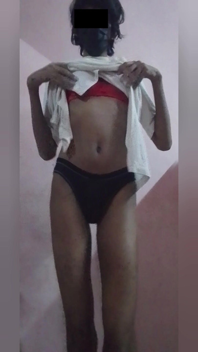 Sri Lankan sissy dancing and show her panty