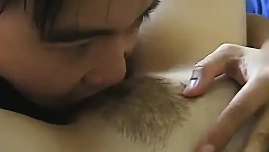 Lexi si cewek hot rambut pirang lagi asik di depan kamera!