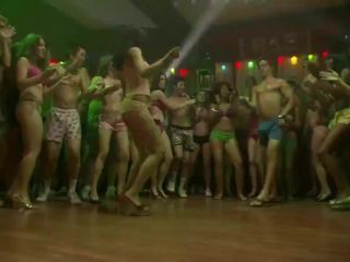 美国派 - 裸体英里（2006）性爱和裸体场景