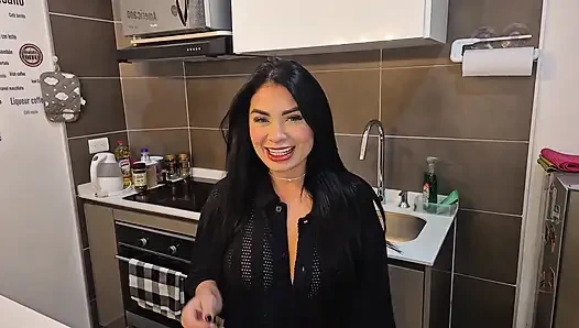 Düşünmeden En Iyi Arkadaşimin Üvey Kiz Kardeşiyle Seks Yapiyorum Ve Futbol Maçi Izliyoruz