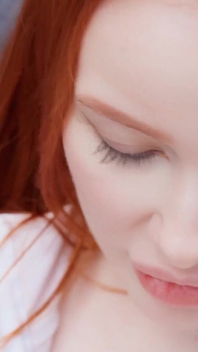 VIP4K. Σε παρακαλώ, πατριέ, άσε μας να μείνουμε στο σπίτι σου, θα κάνω ό,τι θέλεις | Κλιπ 2