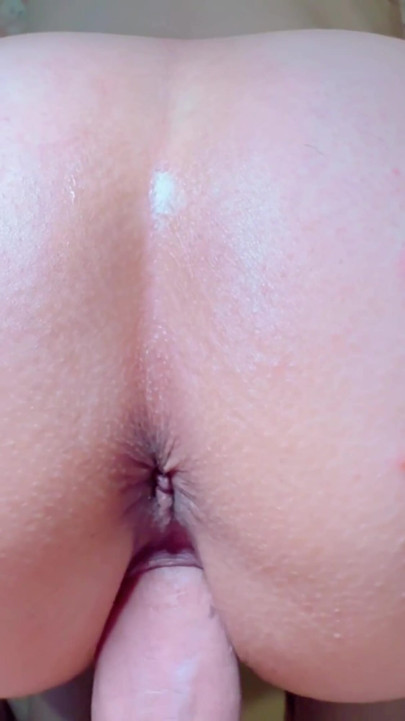Accidental Creampie for PAWG Stepsister on her first NiGht alone | Clip 1
