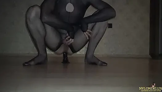 Naylon ayaklara anal boşalma