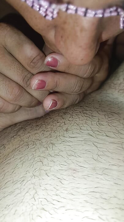 Mon amant veuve qui taille des pipes est absolument sauvage et excité.