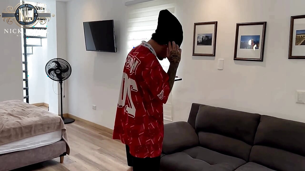 继妹荡妇乱搞她的继兄弟barrista