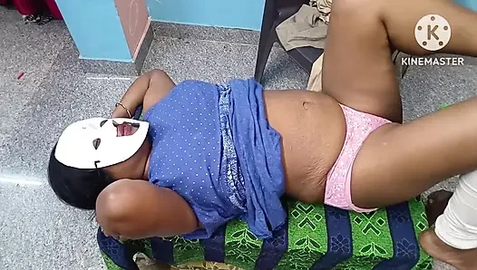 Chennai sekretärin wurde zu muschi bestraft, als ihr chef ihren cheat erwischt - tamilisches audio mit echtem lautem stöhnen