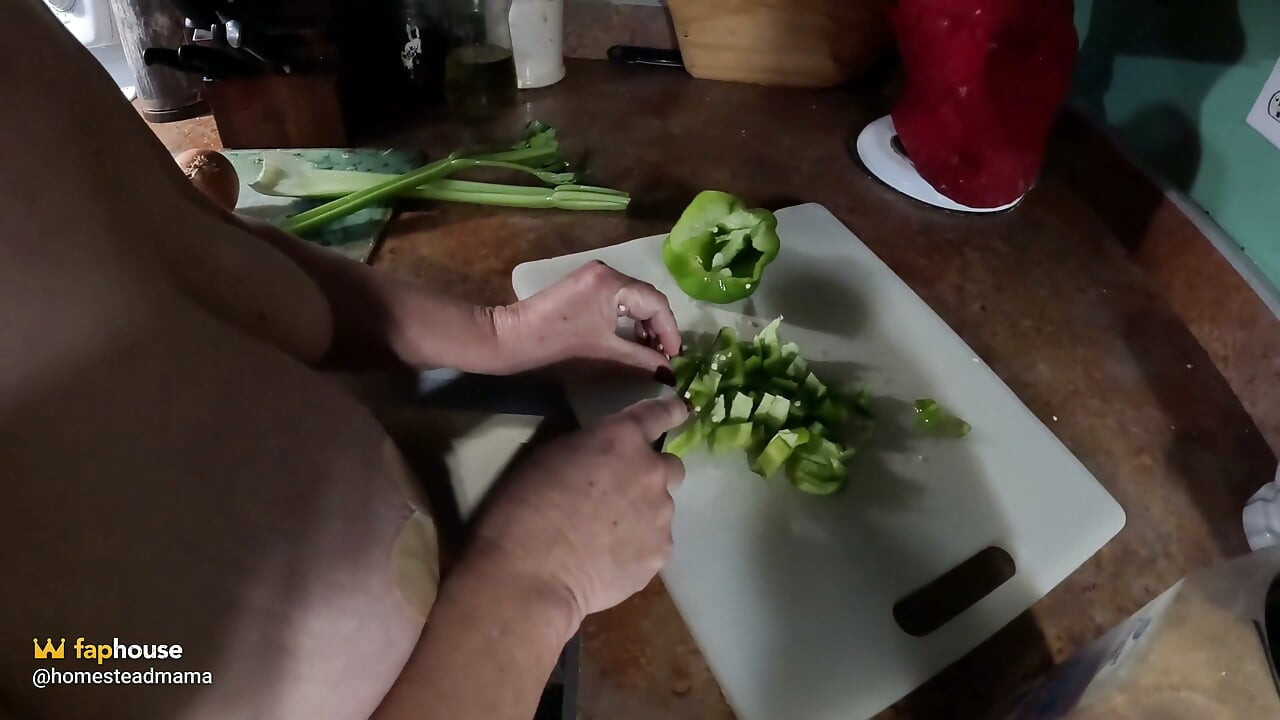 Cheryl Cooks Tofu Scramble