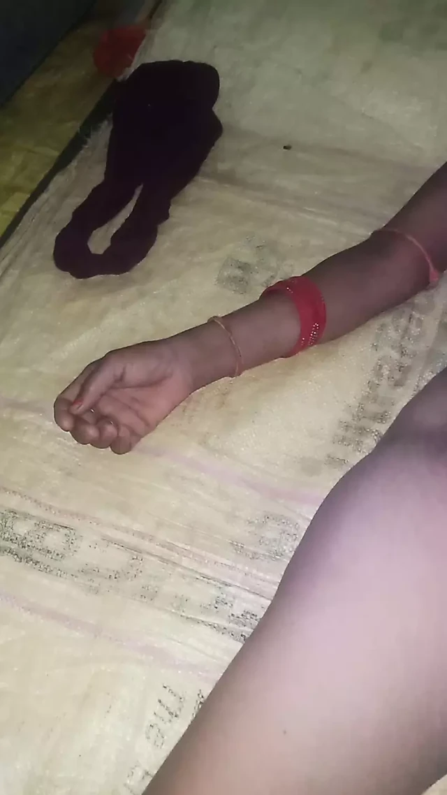 I Fingered My Wife's Pussy and Took Out the Water