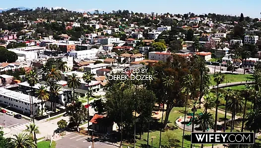 Новая женушка Кира Маккей скачет на огромном члене Дэна, пока муженек наблюдает