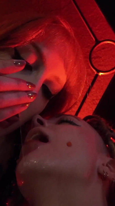 Redheaded Domme Face Fucking Female Sub