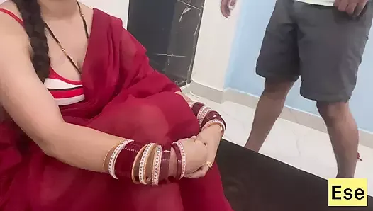 Desi Wife Ne Massage Ki Apne Pati ki  aur Chudai Karwaayi
