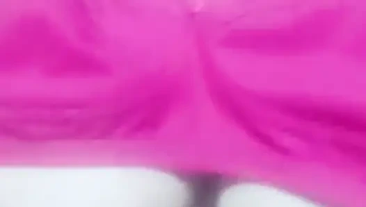 mamta bhabi ne chut main ungli kar ke chut se pani nekali