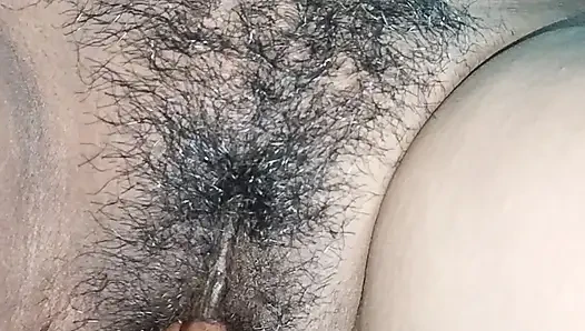 Memek hot tante seksi india ini dientot habis-habisan sama tetangganya sendiri