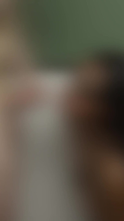 Dari papan tulis ke meja: Siswa Atucha menyelesaikan perbedaannya dengan guru Vanesa dengan cara terliar | Klip 3