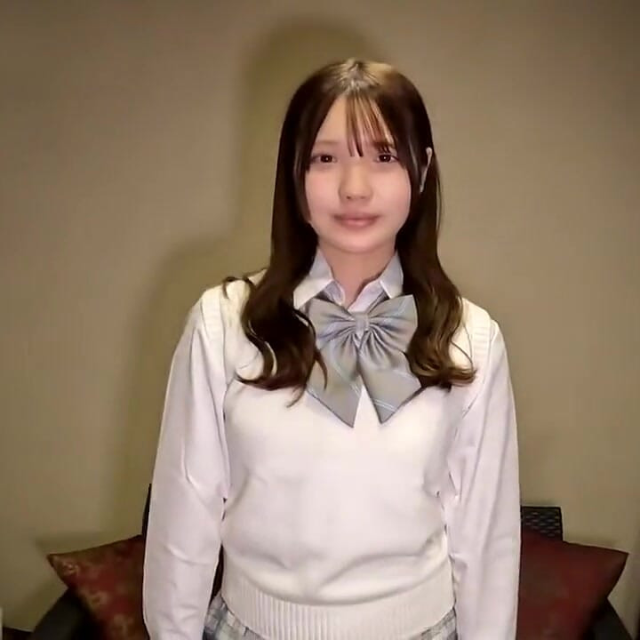 令人惊叹的F杯美女露出, 她完美的身材和容光焕发的微笑不留遗憾 - 1