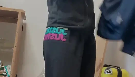 Pinkeln Sexy in Nasser Dreck-muschi, Zierliche Asiatin