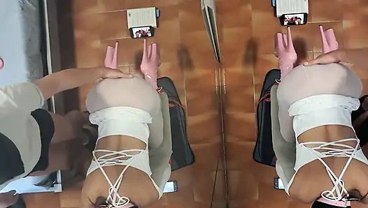 MILF привязана к стулу и трахалась во рту и в киску