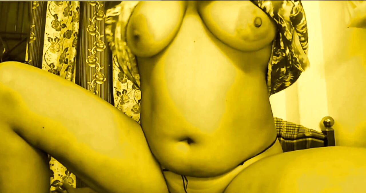 My sexy bhabi ready my big cock for your lovely pussy.