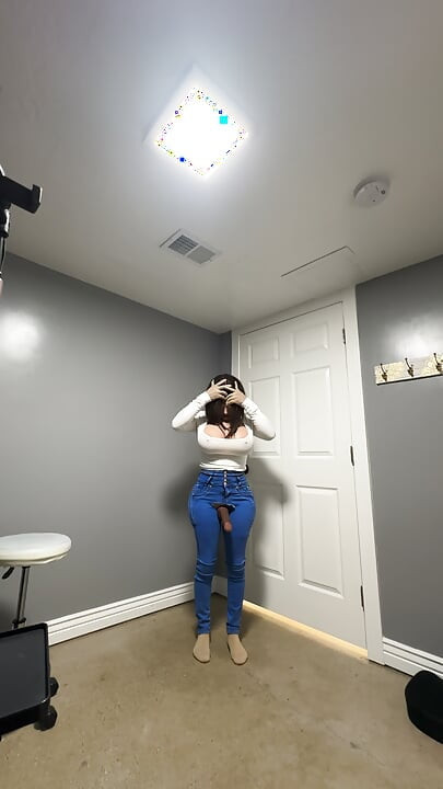 Hot trans CD in sexy tight jeans. Huge ass big cock and tits