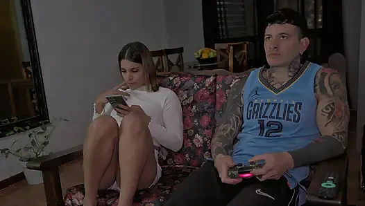 Mein STIEFBRUDER hat einen RIESIGEN SCHWANZ. ZERSTÖR MEINEN ARSCH