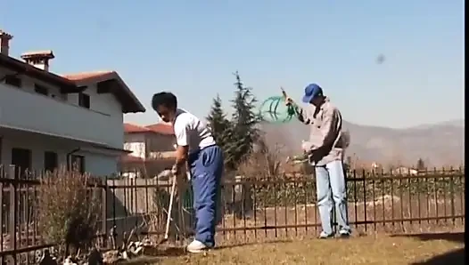 Büyük memeli olgun sürtük aynı anda iki adamı nasıl memnun etmeyi biliyor