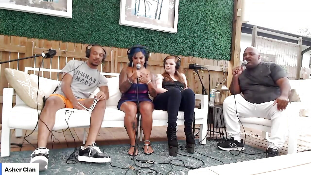 Livestream Adult Just Chatting with Spanish Barbie, Dwayne Foxx, Mrflourish Podcast Asherclantv