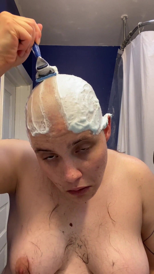 Hairless Whore - Adama Daat Amateur Fetish Head and Brow Shave | Clip 2