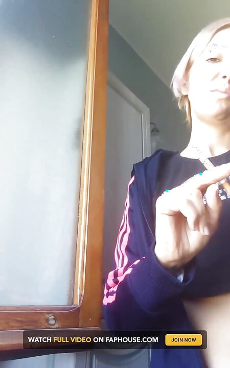 Smocking Fetish- What a Wonderful Smoker!