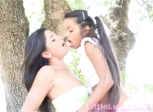Little lupe licking out lesbos hot pussy