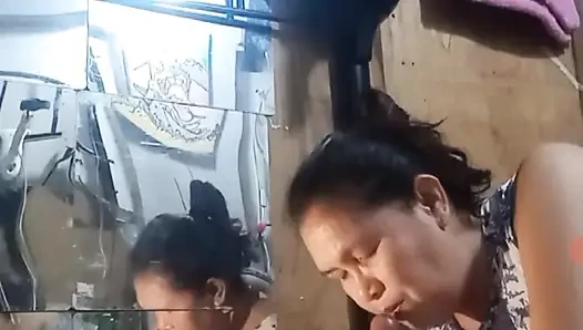 Aku pengen banget nyepong kontolku