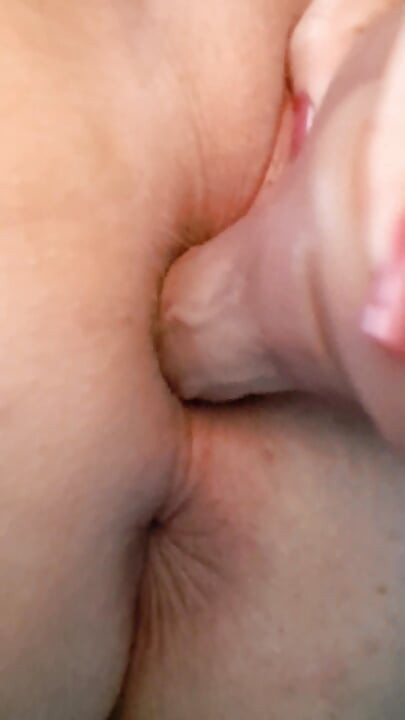 Watch me play with my pussy 8 min