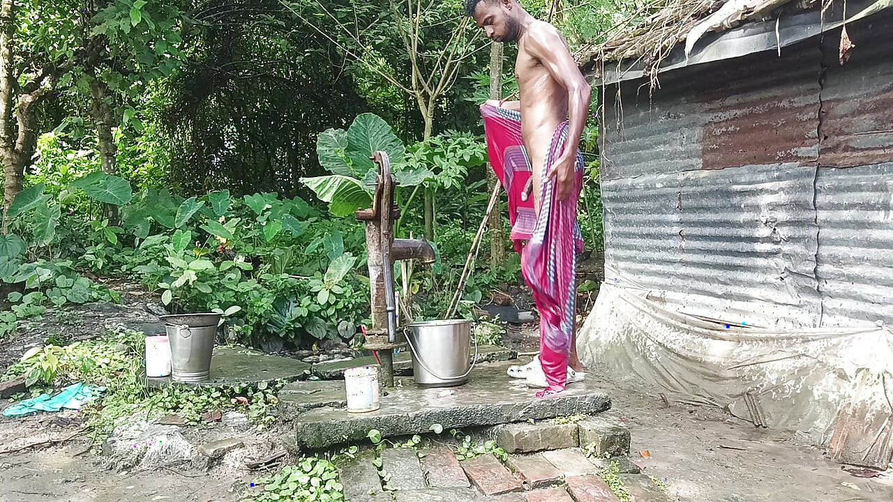 Indische rijpe douche open plaats Desi stijl ..