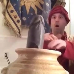Хахаха, индийский друг расслабился