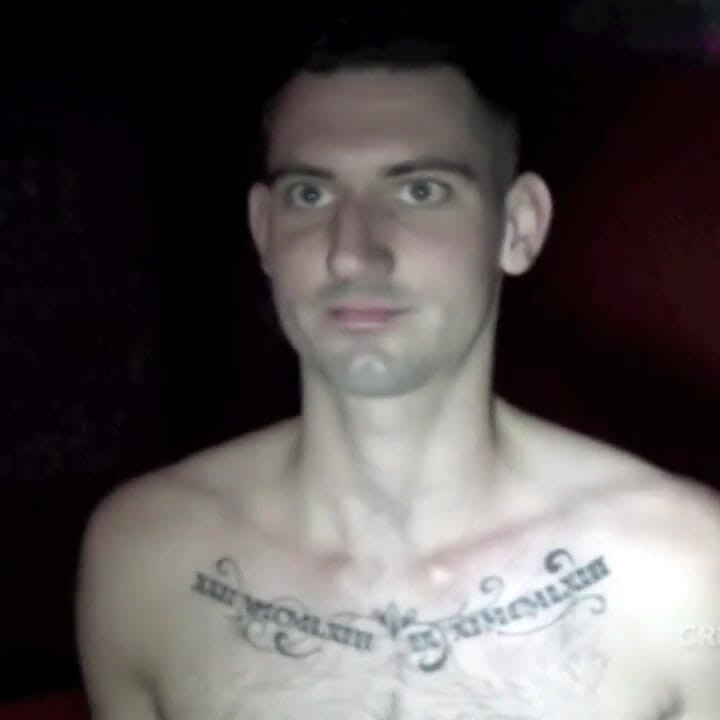 フランスの双子はまっすぐなコックを吸う