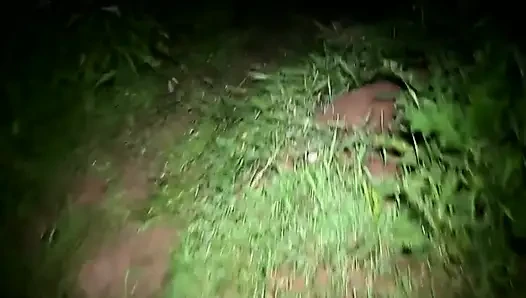 Cewek menawan nyepong tukang parkir sambil ngisap