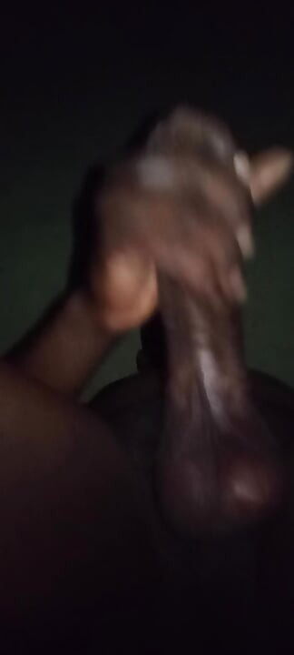 BLACK DICK LATE NIGHT HANDJOB
