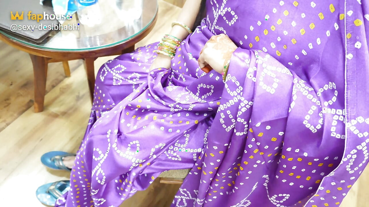 0919 (3) Señora, que vino a visitar la India desde Arabia Saudita