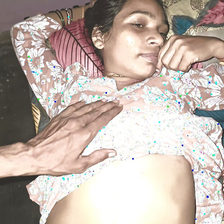 My long cock swelled and became hard. Seeing her chic pussy, I was squeezing my cock. She was secretly looking at me and was laughing.