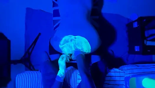 Fisting uv