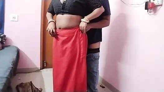 Betrügende ehefrau verführt besten freund ihres ehemanns, sie wie eine hure zu ficken